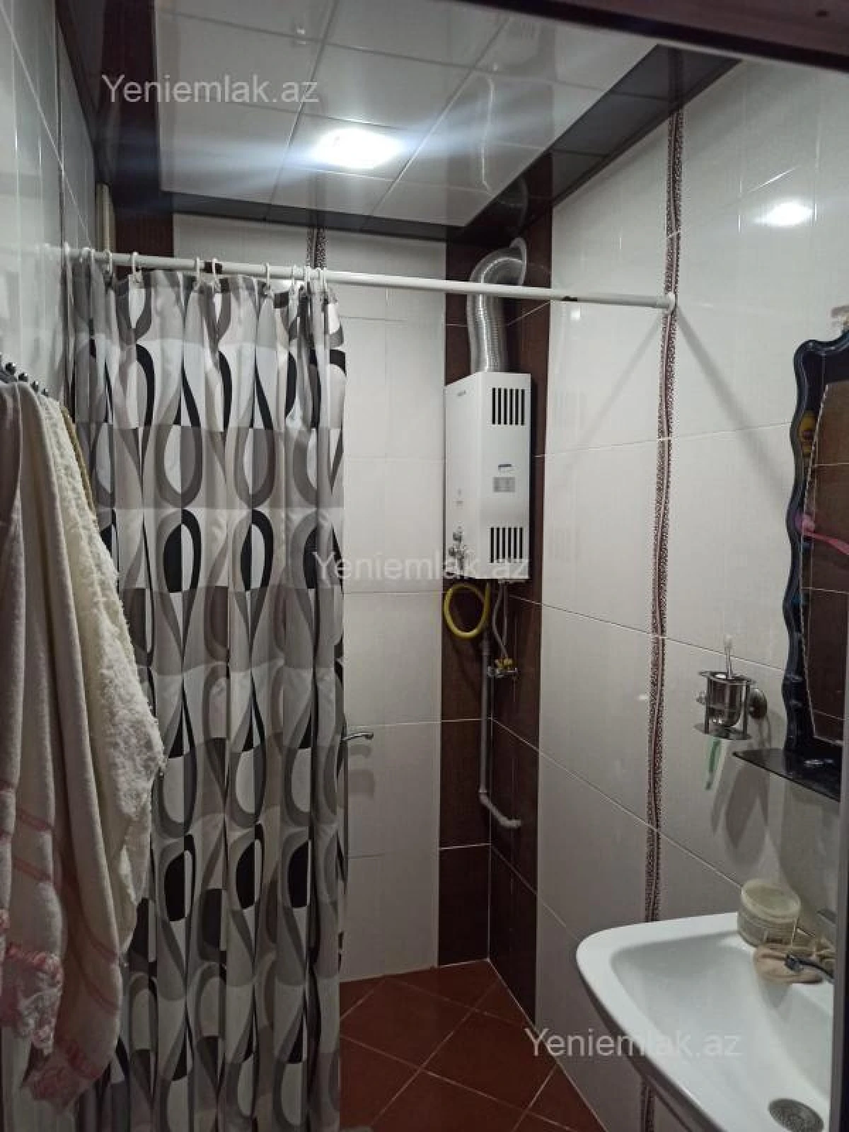 Satılır 3 otaqlı köhnə tikili 70 m²