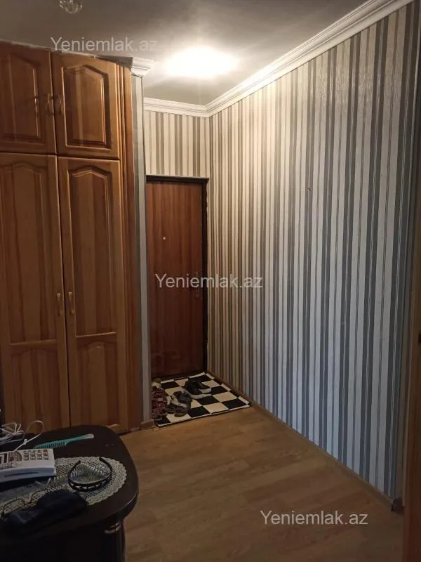 Satılır 3 otaqlı köhnə tikili 70 m²