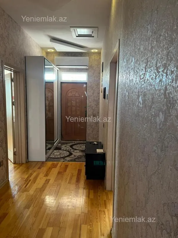 Satılır 4 otaqlı həyət evi 140 m²