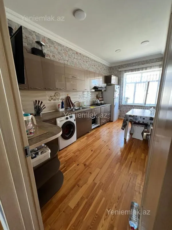 Satılır 4 otaqlı həyət evi 140 m²