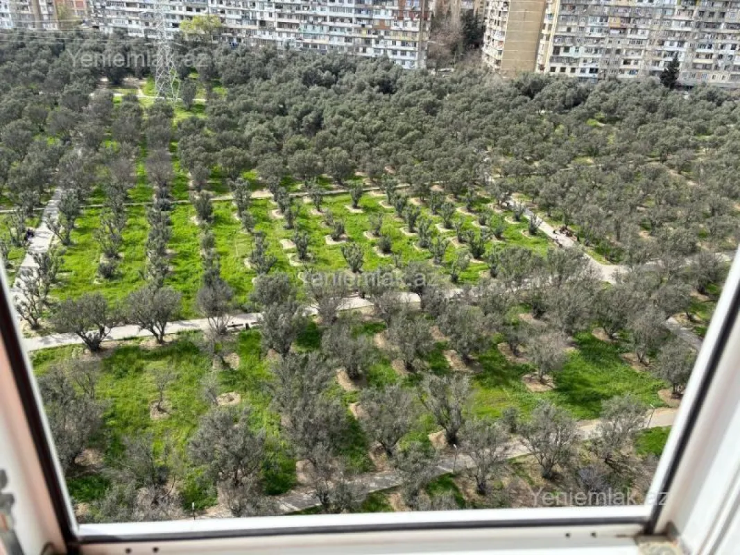 Satılır 3 otaqlı yeni tikili 135 m²