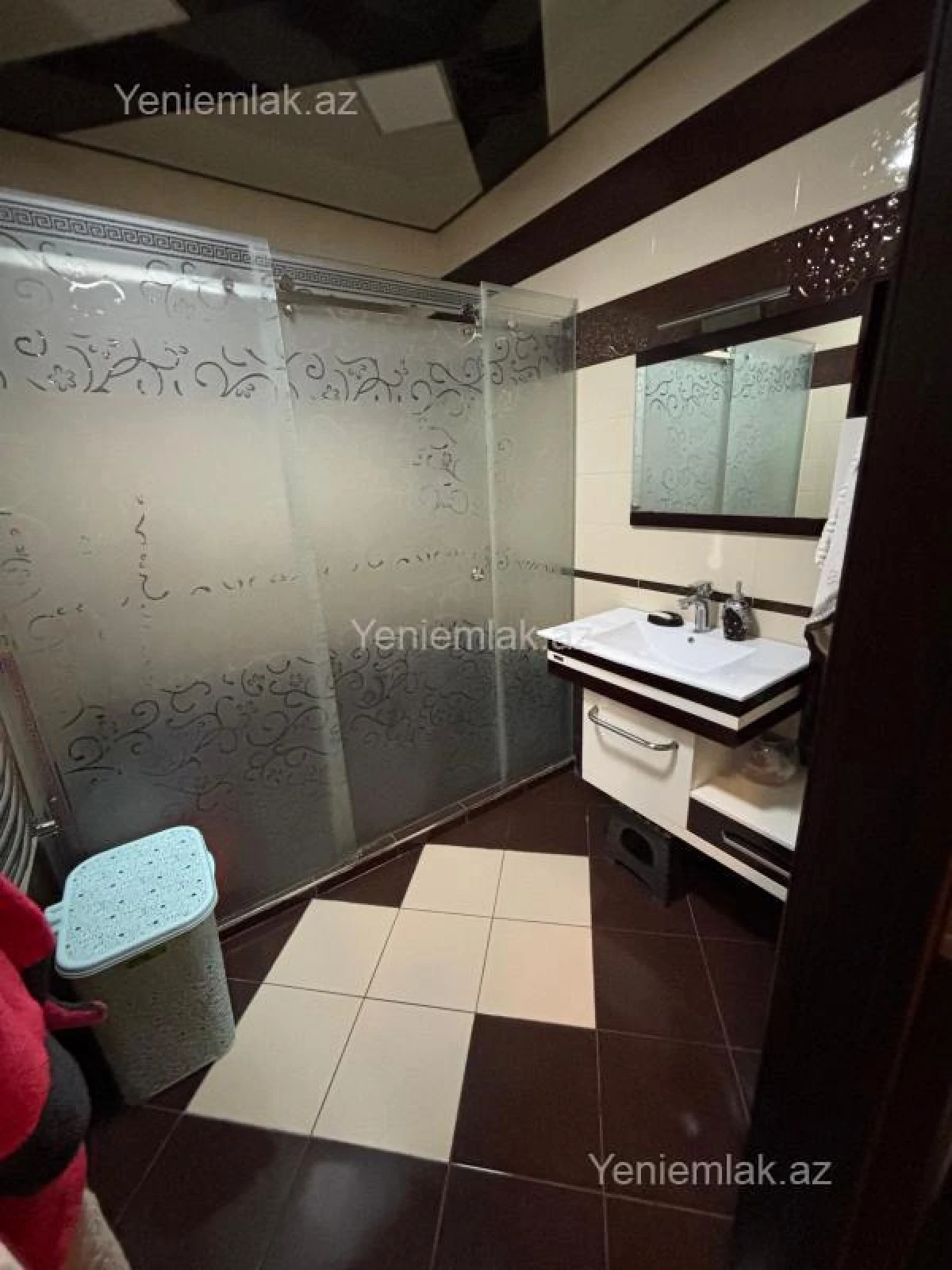 Satılır 3 otaqlı yeni tikili 135 m²