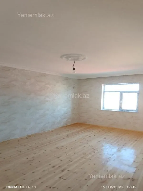 Satılır 3 otaqlı həyət evi 100 m²