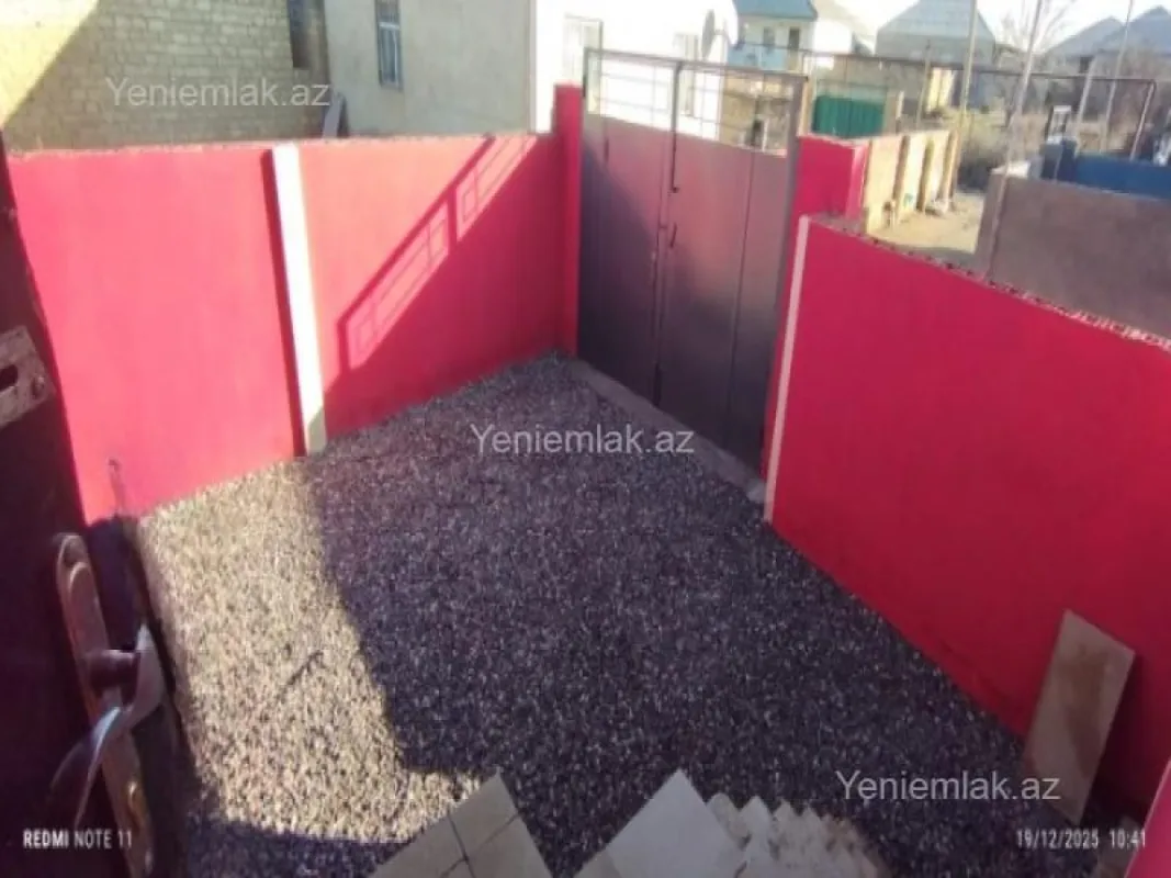 Satılır 3 otaqlı həyət evi 100 m²
