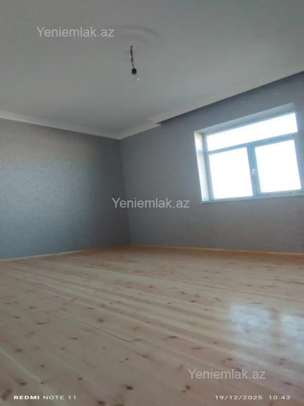 Satılır 3 otaqlı həyət evi 100 m²