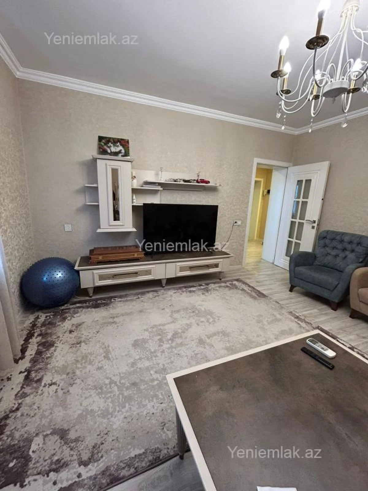 Satılır 3 otaqlı köhnə tikili 75 m²