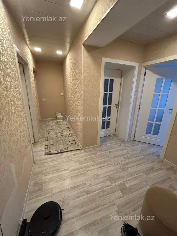 Satılır 3 otaqlı köhnə tikili 75 m²