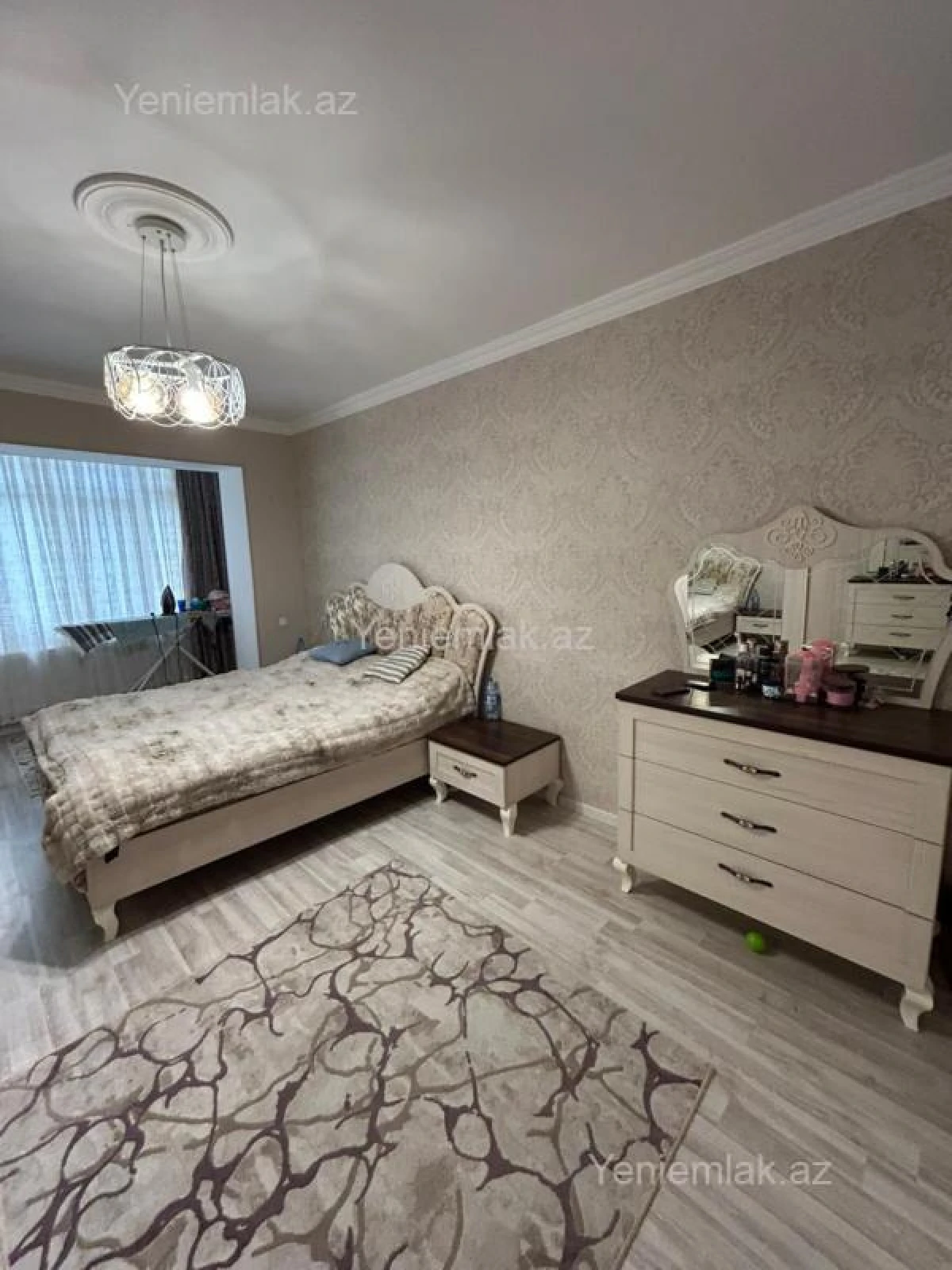 Satılır 3 otaqlı köhnə tikili 75 m²
