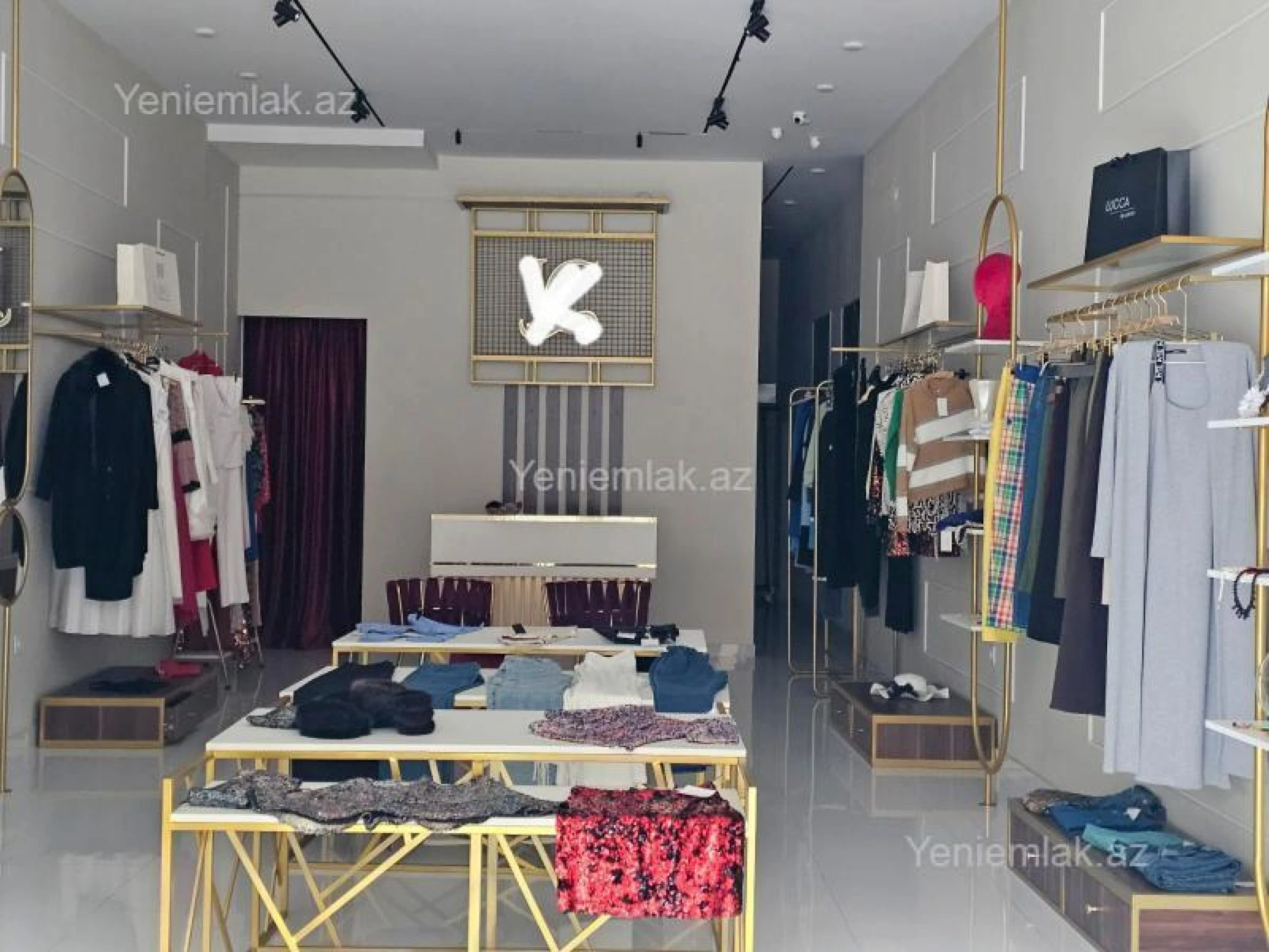 Satılır 1 otaqlı obyekt 136 m²