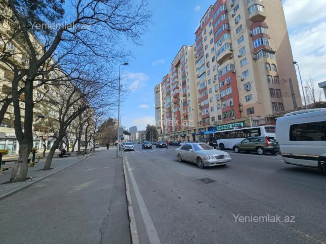 Satılır 1 otaqlı obyekt 136 m²
