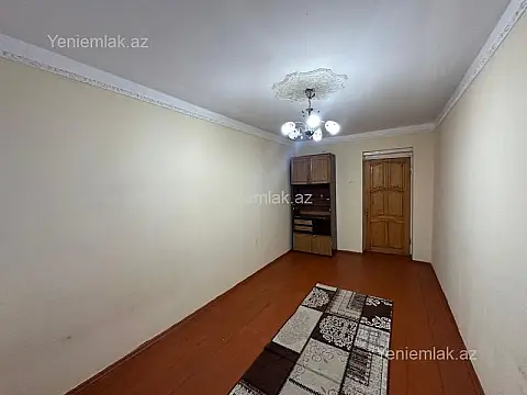 Satılır 3 otaqlı köhnə tikili 75 m²