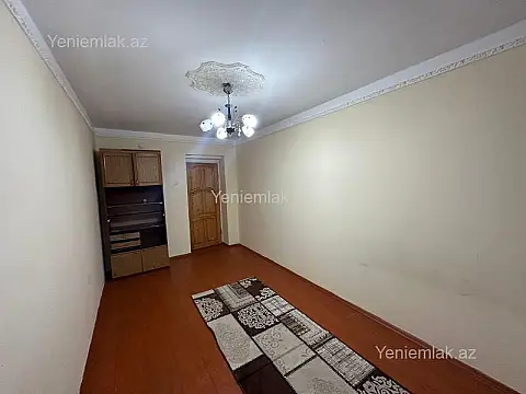 Satılır 3 otaqlı köhnə tikili 75 m²