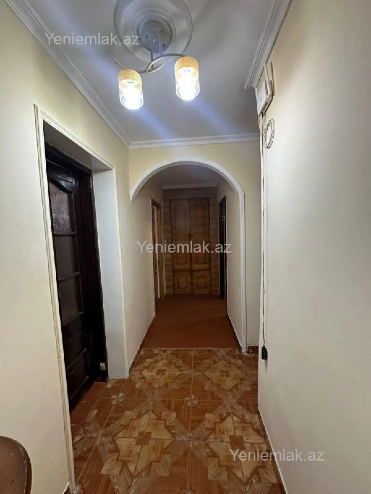 Satılır 3 otaqlı köhnə tikili 75 m²