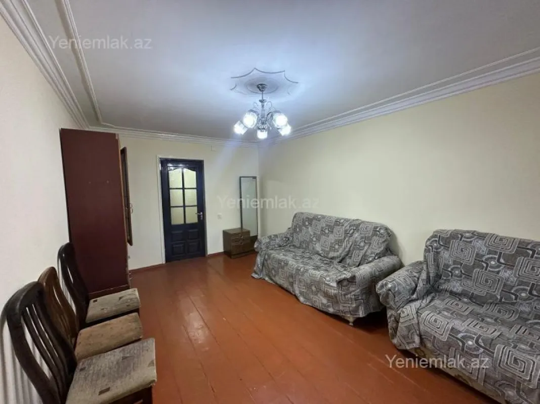 Satılır 3 otaqlı köhnə tikili 75 m²