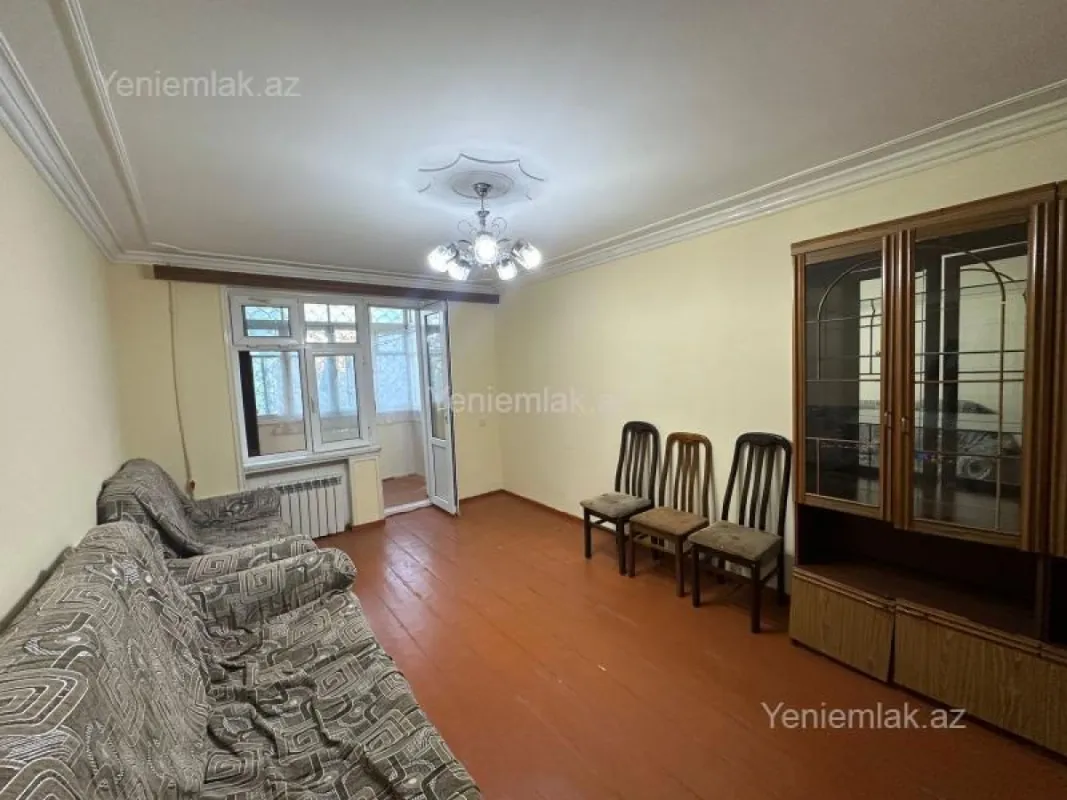 Satılır 3 otaqlı köhnə tikili 75 m²