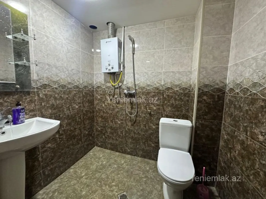 Satılır 3 otaqlı köhnə tikili 75 m²