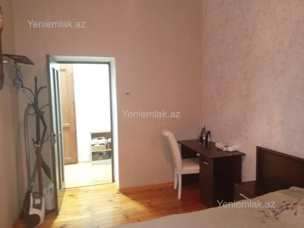 Satılır 3 otaqlı köhnə tikili 67 m²