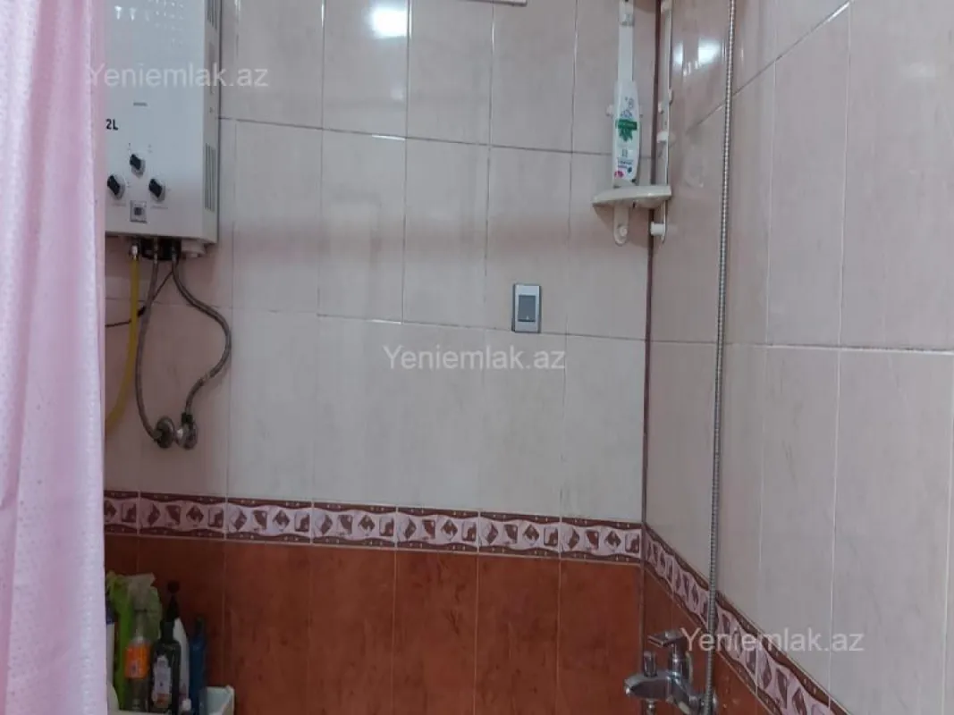 Satılır 3 otaqlı köhnə tikili 67 m²