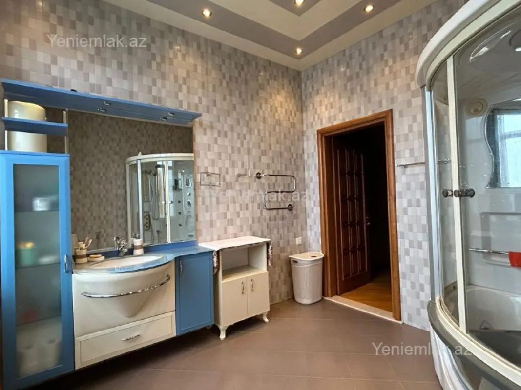 Satılır 4 otaqlı yeni tikili 175 m²