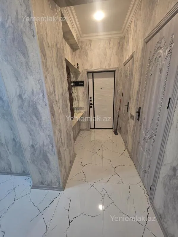 Satılır 2 otaqlı yeni tikili 72 m²