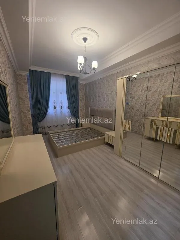 Satılır 2 otaqlı yeni tikili 72 m²