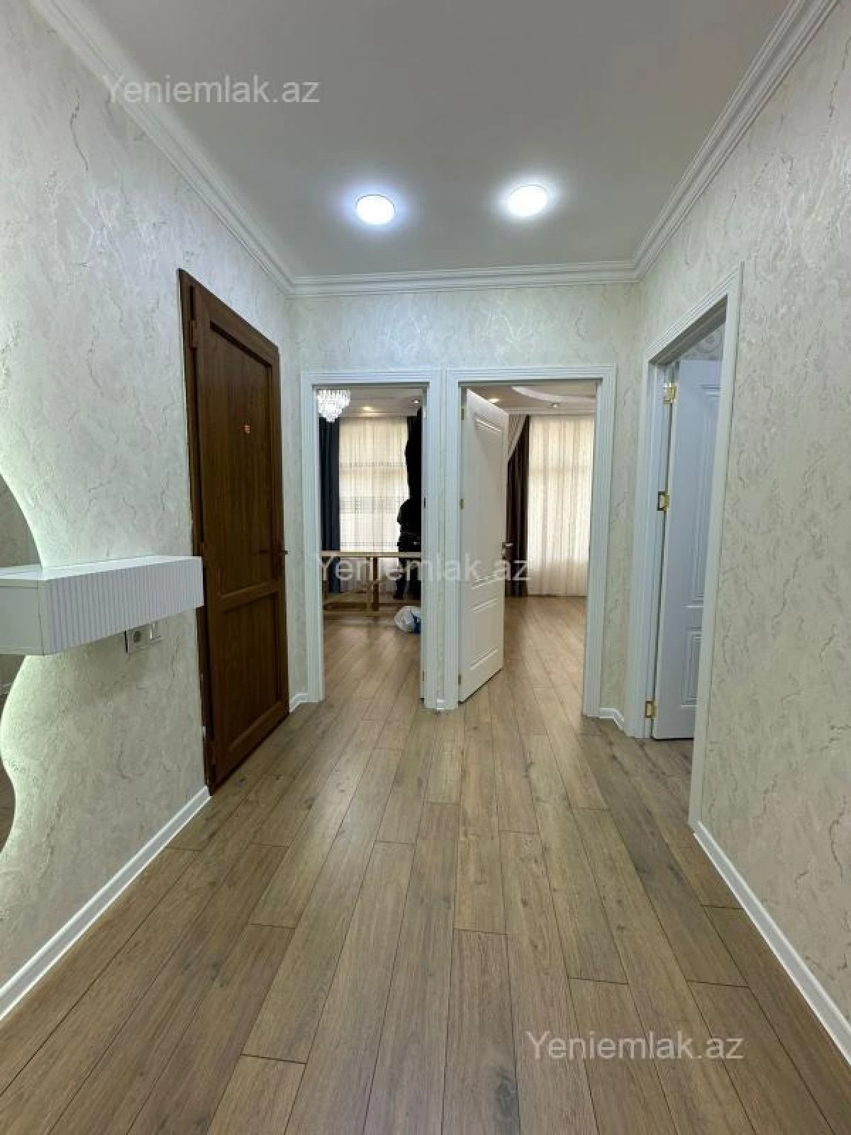 Satılır 2 otaqlı yeni tikili 60 m²