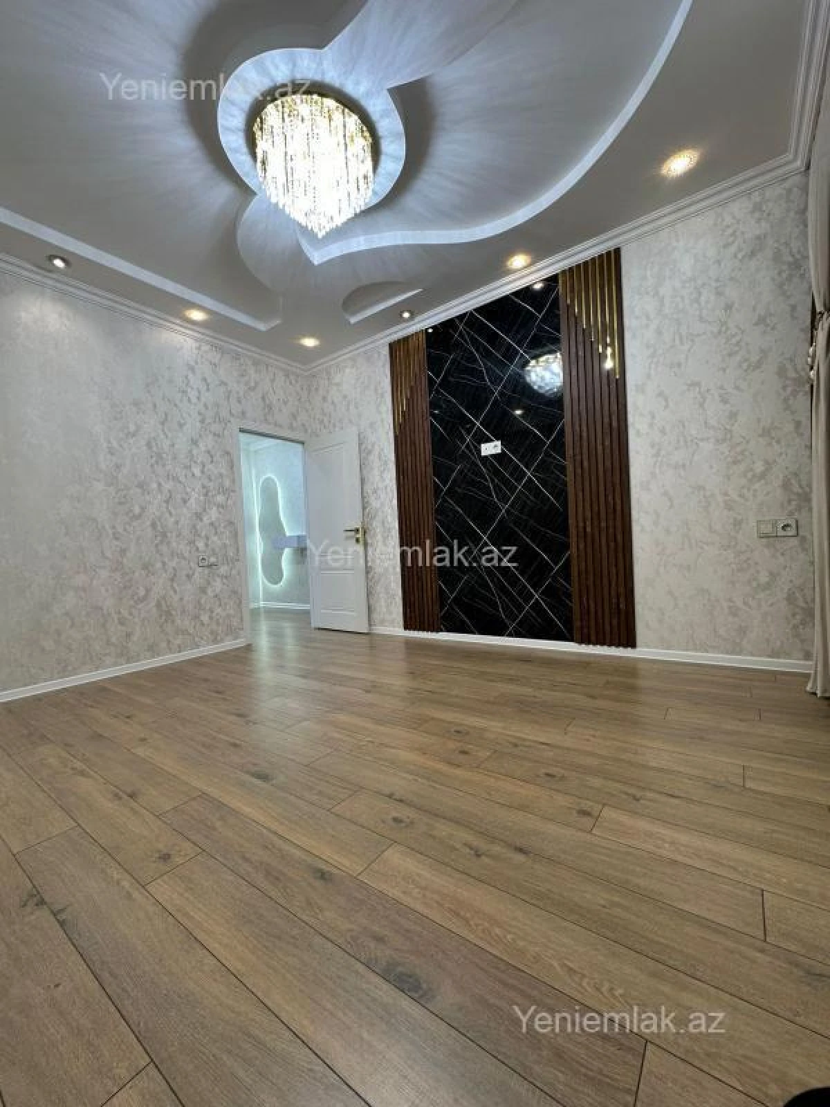 Satılır 2 otaqlı yeni tikili 60 m²