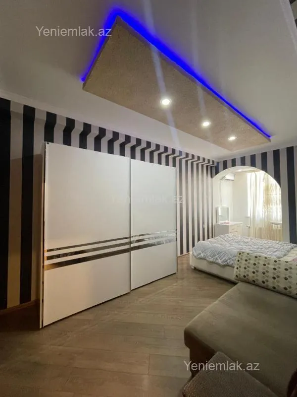 Satılır 2 otaqlı yeni tikili 80 m²