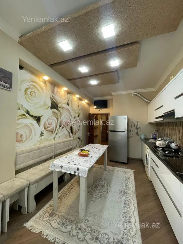 Satılır 2 otaqlı yeni tikili 80 m²