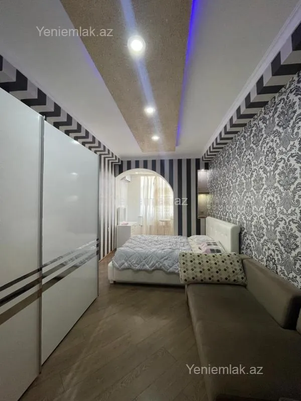 Satılır 2 otaqlı yeni tikili 80 m²