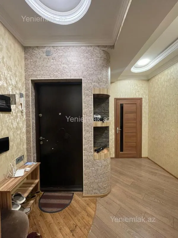 Satılır 2 otaqlı yeni tikili 80 m²
