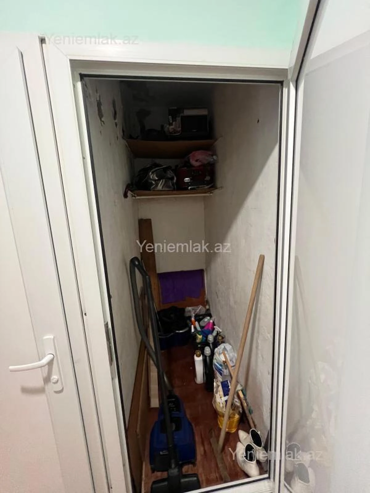 Satılır 2 otaqlı köhnə tikili 55 m²