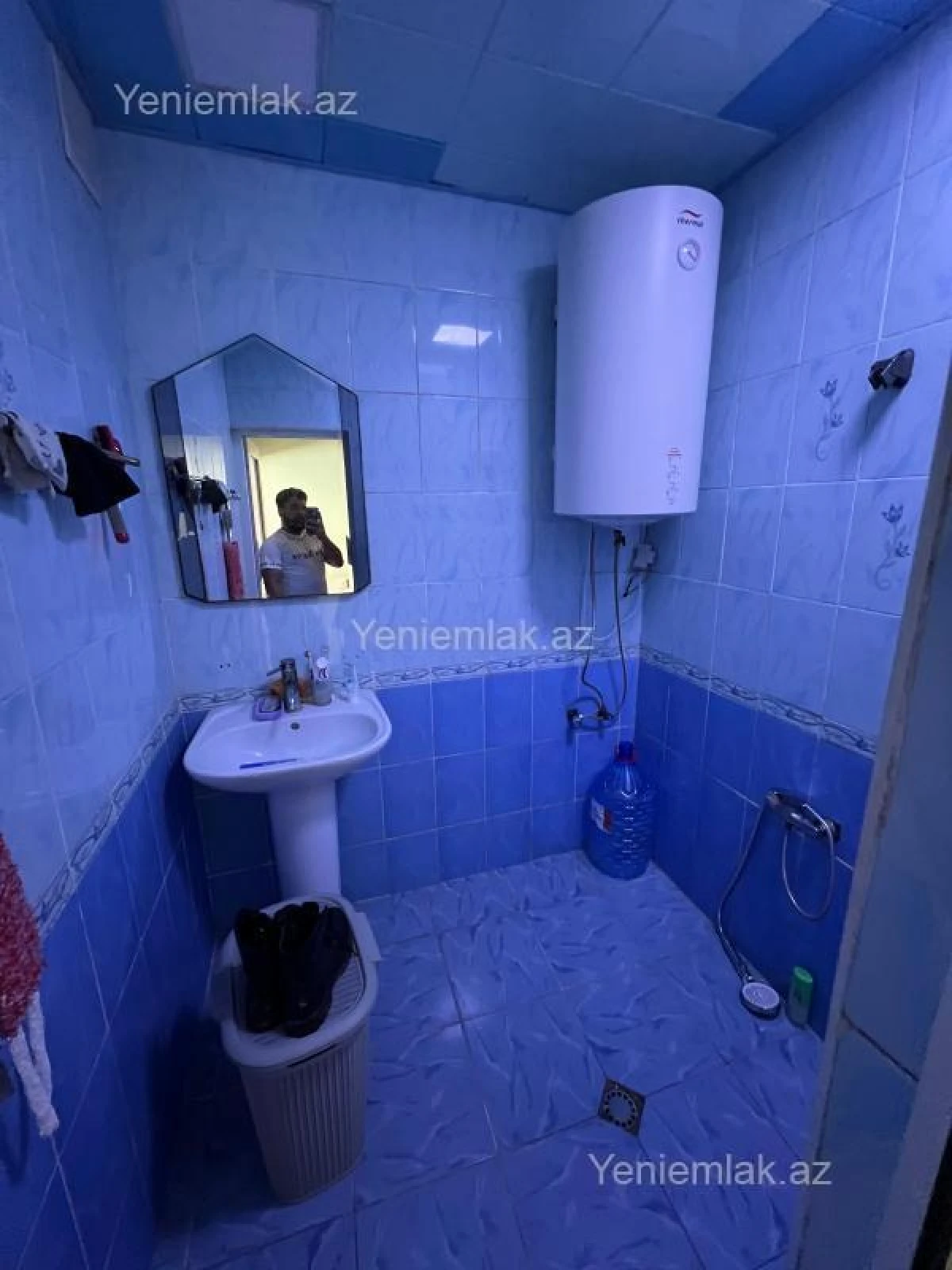 Satılır 2 otaqlı köhnə tikili 55 m²