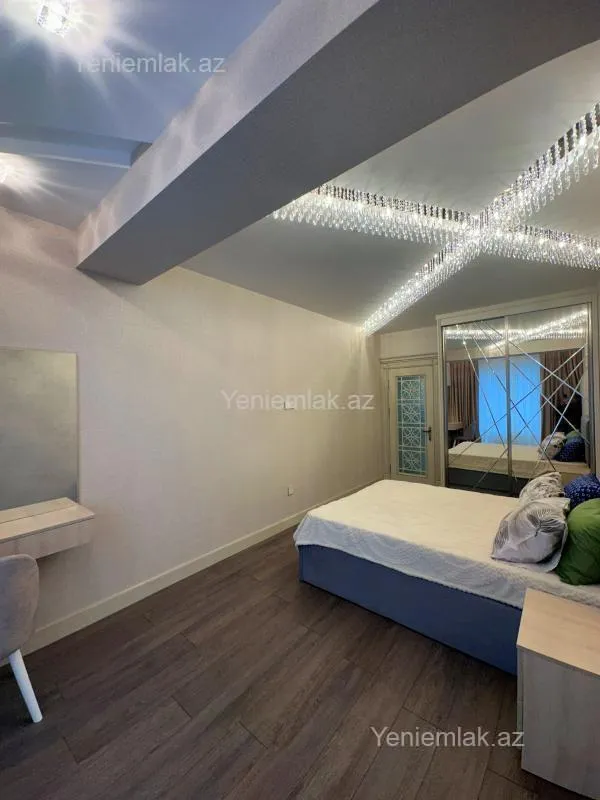 Satılır 2 otaqlı yeni tikili 64 m²