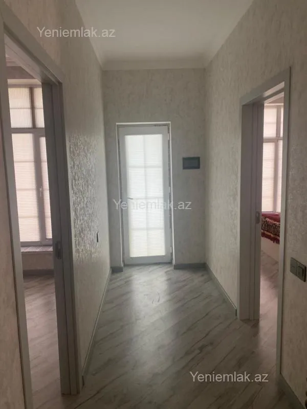Satılır 5 otaqlı həyət evi 190 m²