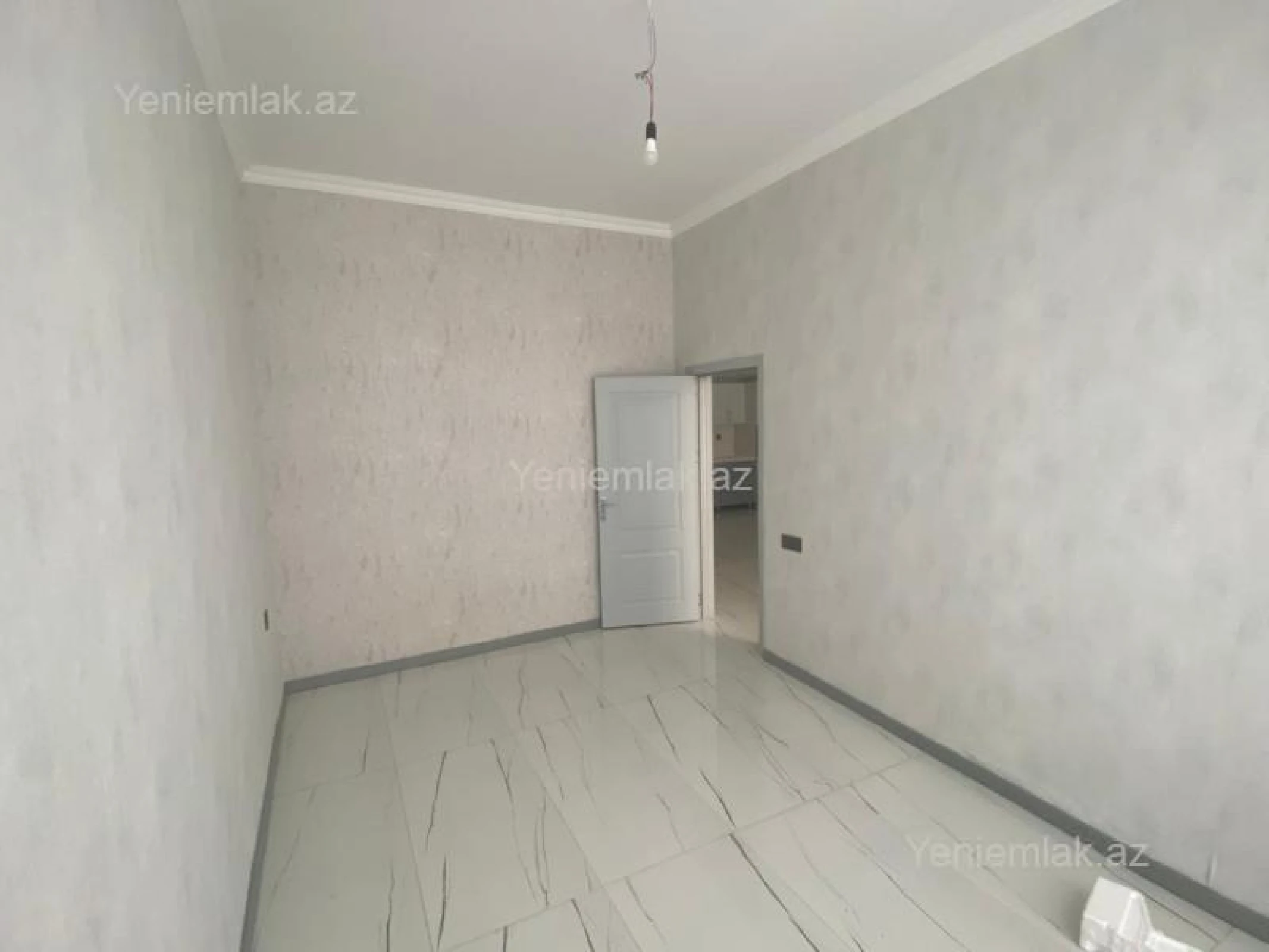 Satılır 5 otaqlı həyət evi 190 m²
