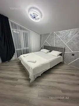Satılır 8 otaqlı həyət evi 220 m²