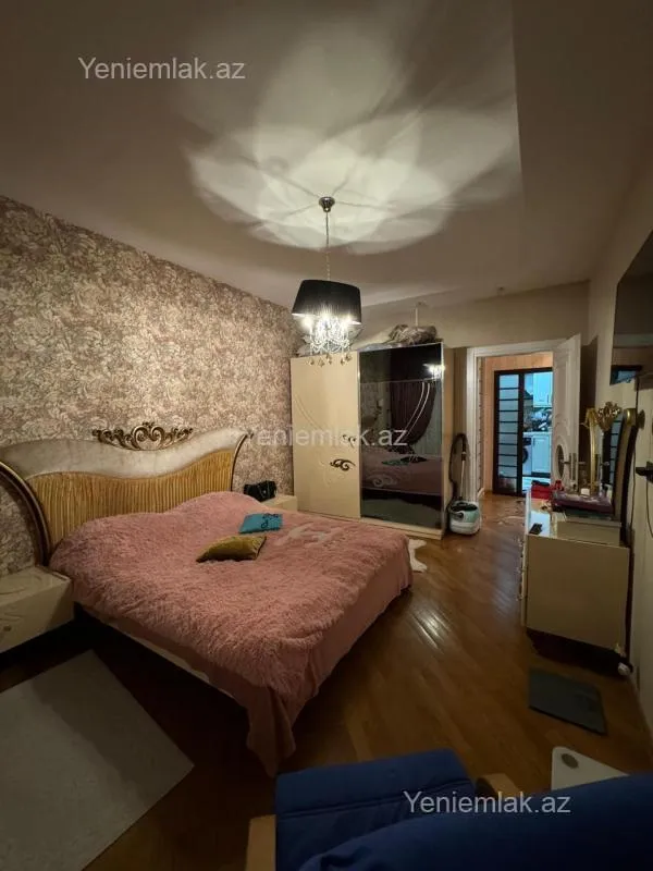 Satılır 3 otaqlı yeni tikili 100 m²