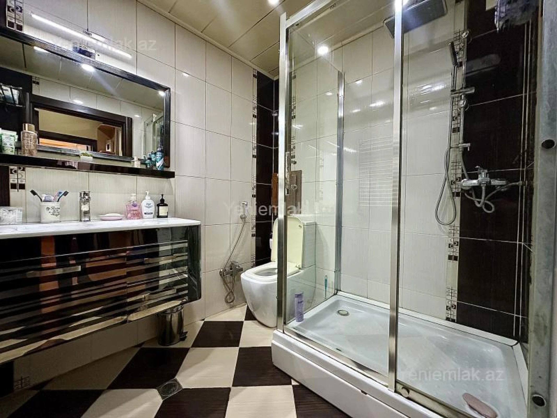 Satılır 2 otaqlı yeni tikili 52 m²