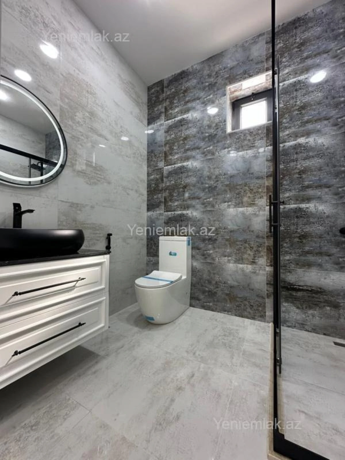 Satılır 4 otaqlı həyət evi 180 m²