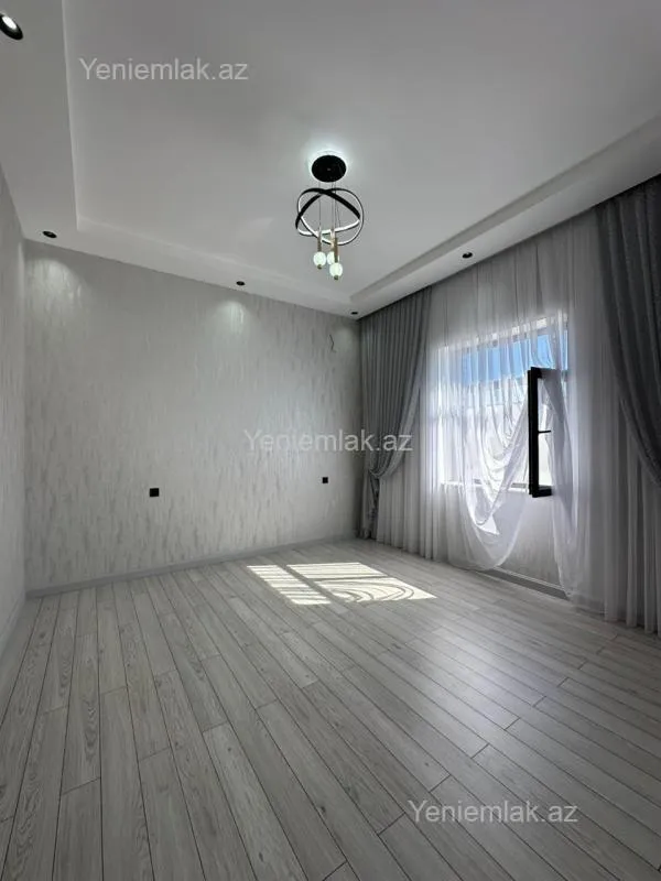 Satılır 4 otaqlı həyət evi 180 m²