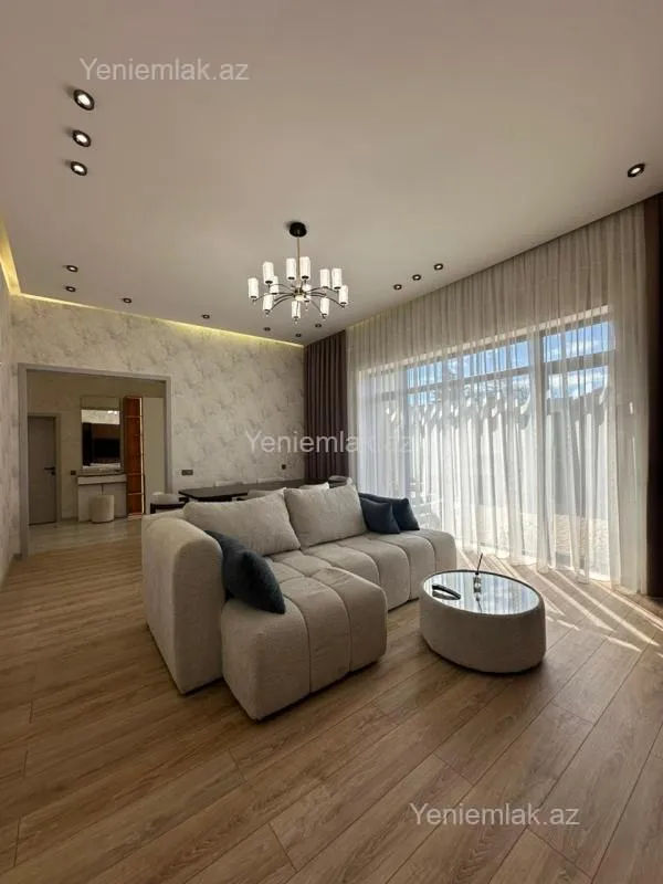 Satılır 4 otaqlı həyət evi 170 m²