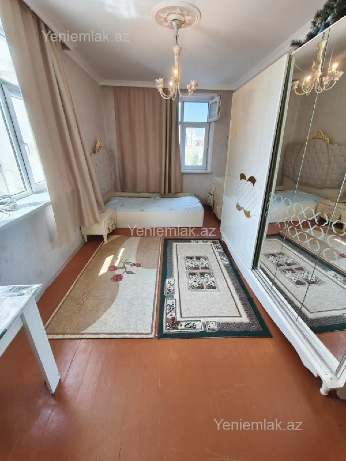 Satılır 1 otaqlı köhnə tikili 35 m²