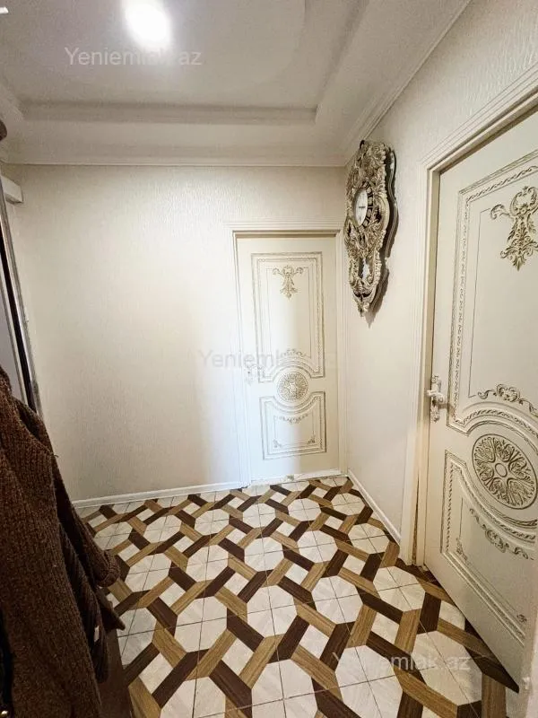 Satılır 4 otaqlı köhnə tikili 84 m²