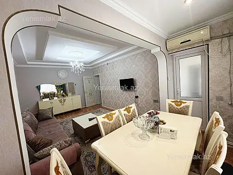 Satılır 4 otaqlı köhnə tikili 84 m²