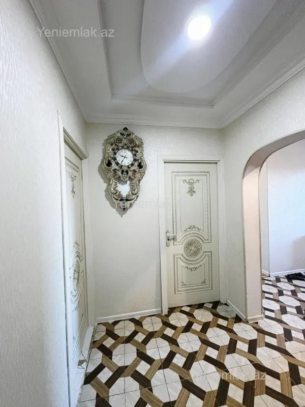 Satılır 4 otaqlı köhnə tikili 84 m²