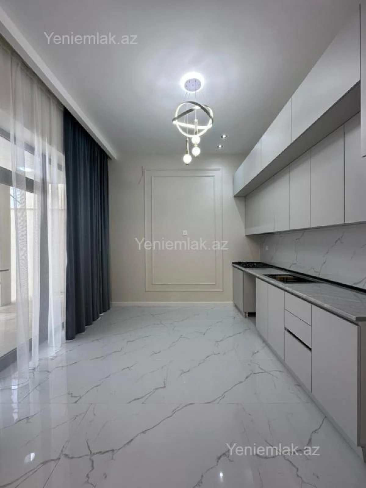 Satılır 4 otaqlı həyət evi 180 m²