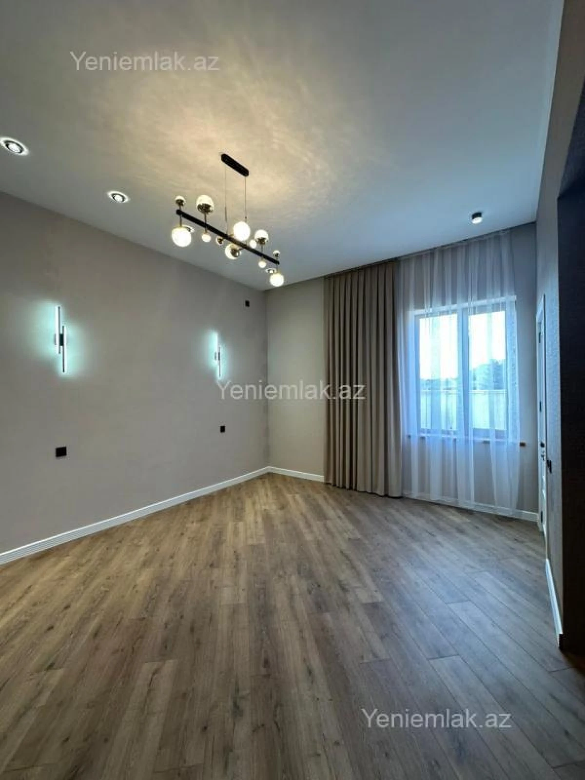 Satılır 4 otaqlı həyət evi 180 m²