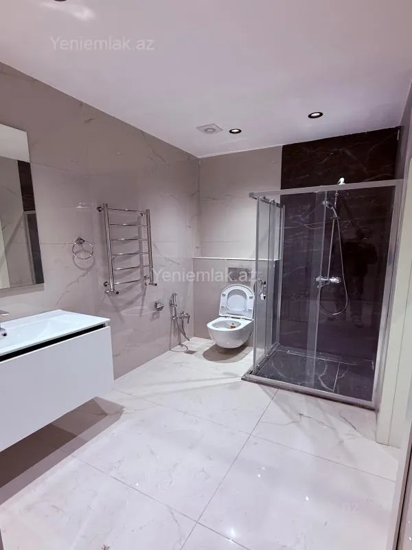 Satılır 3 otaqlı yeni tikili 147 m²