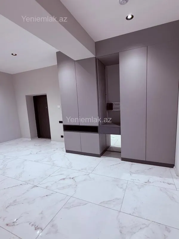 Satılır 3 otaqlı yeni tikili 147 m²
